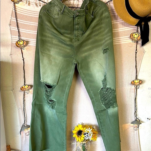 Blakely Olive Green distressed Jeans - Picture 2 of 11